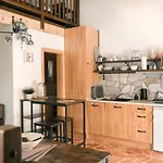 U Kamenika -